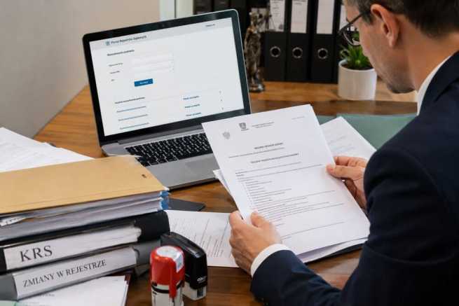 KRS i Portal Rejestrów Sądowych – dokumenty, aktualizacja danych i akta rejestrowe